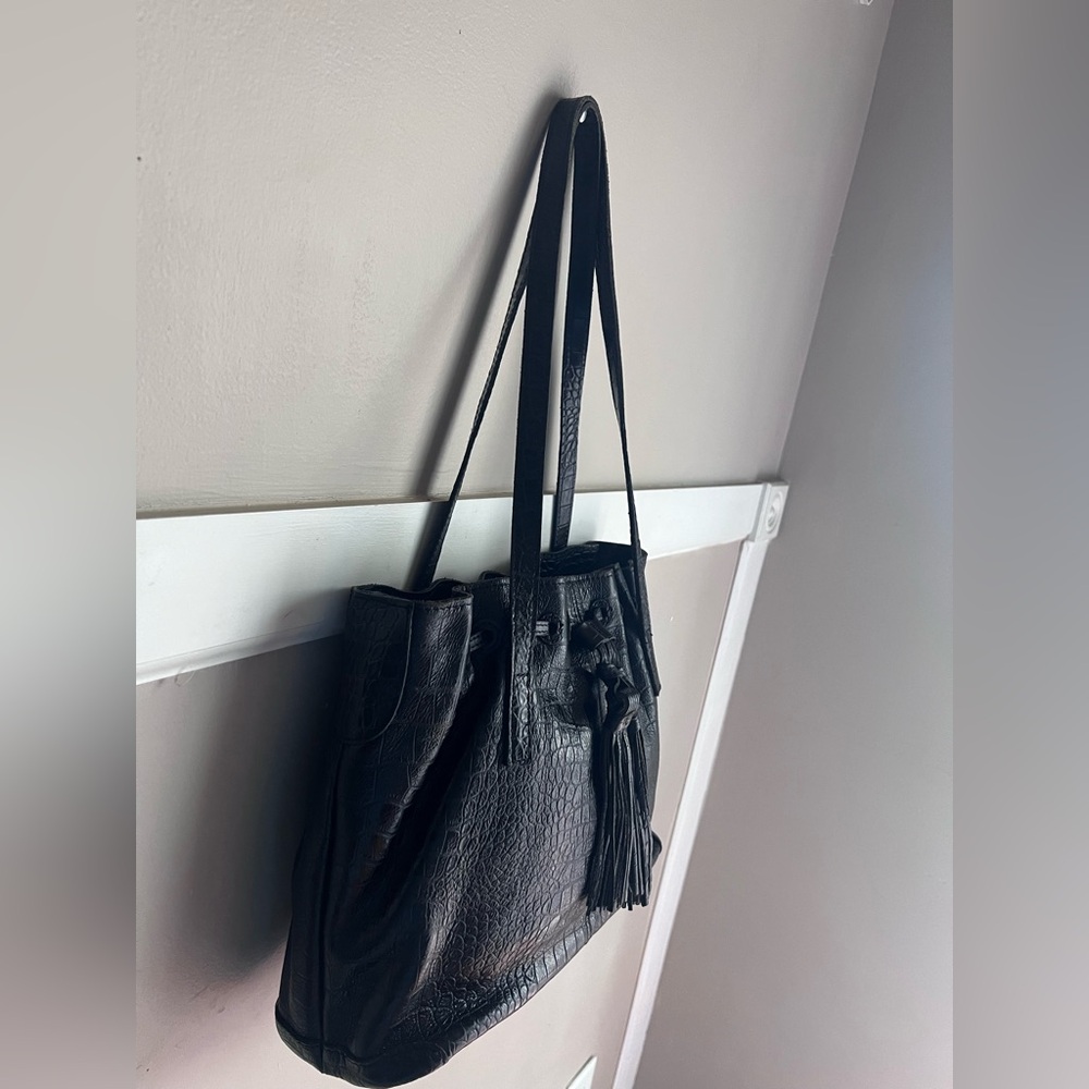 Patricia Nash Leather Drawstring Witney Tote in black croc-embossed leather. - Picture 4 of 5